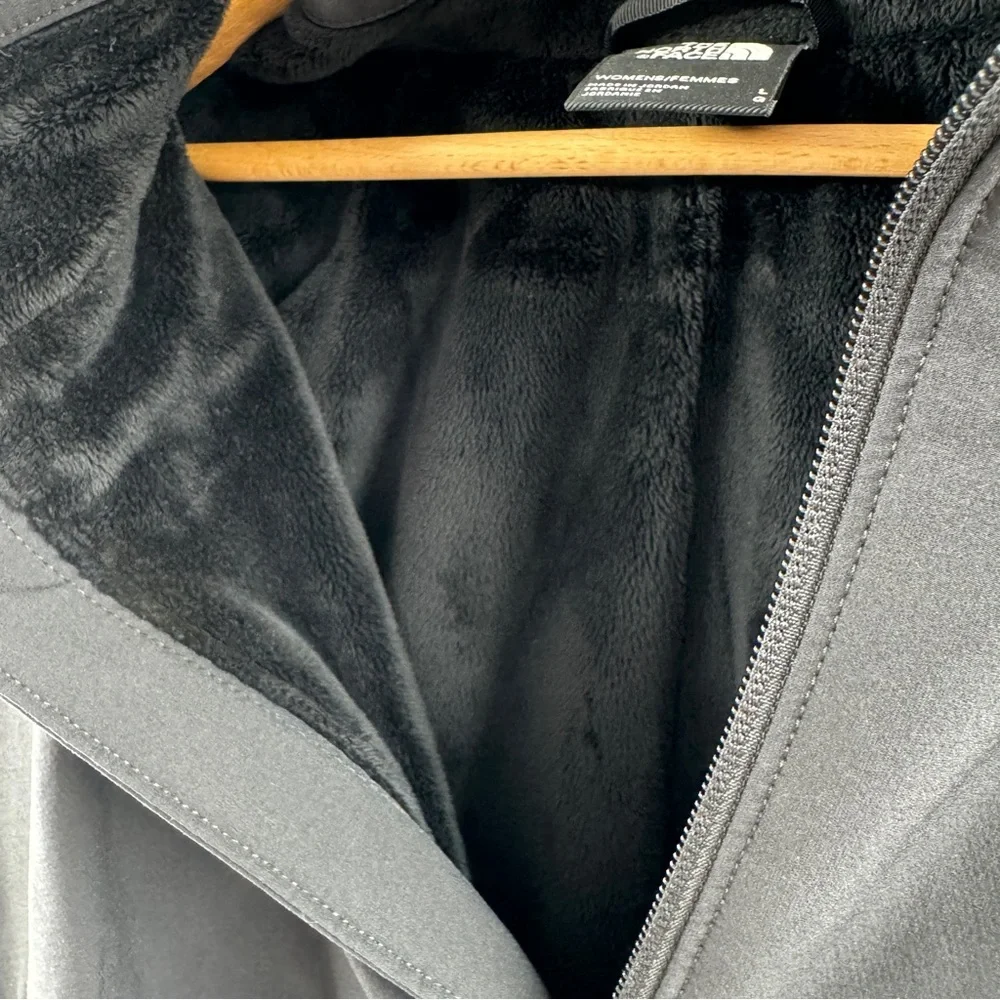 The North Face Black Softshell Jacket Women’s Large (Fits Like Medium) - Picture 9 of 9